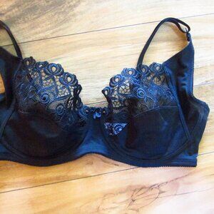 DELTA BURKE Black Satin & Sheer Lace Balconette Underwire Bra Size 40DD